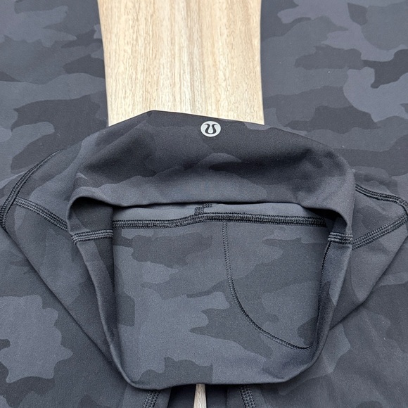 Lululemon Wunder Under High-Rise Tight Size 2 Heritage 365 Camo Deep Coal Multi - Picture 9 of 13
